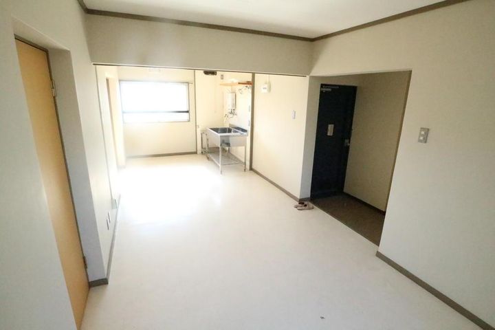 FSマンション栄町の居間