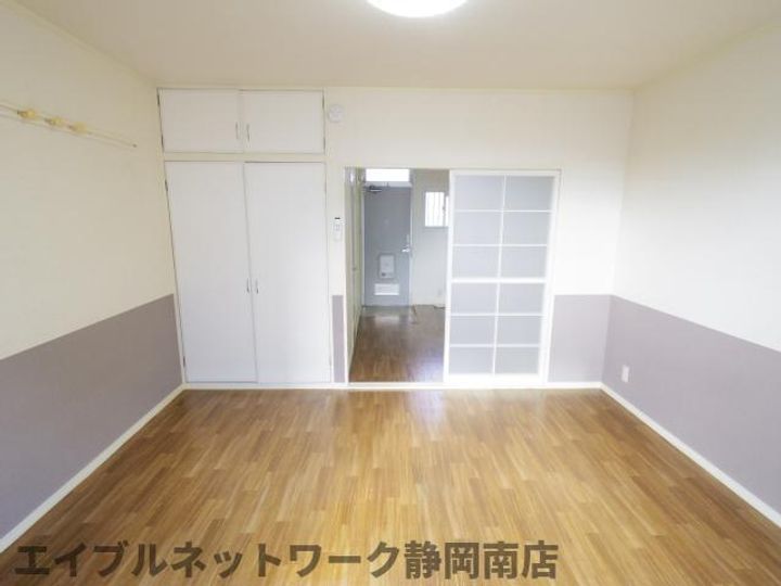MYアパルタ3202の居間