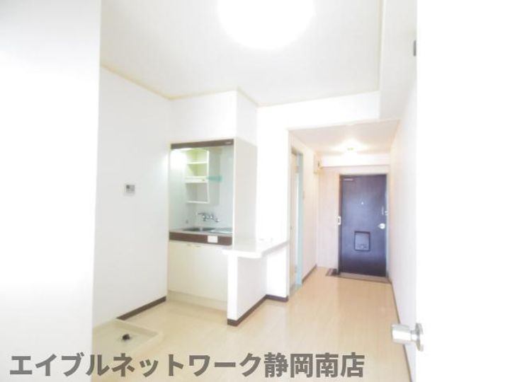 畑ハイツの居間