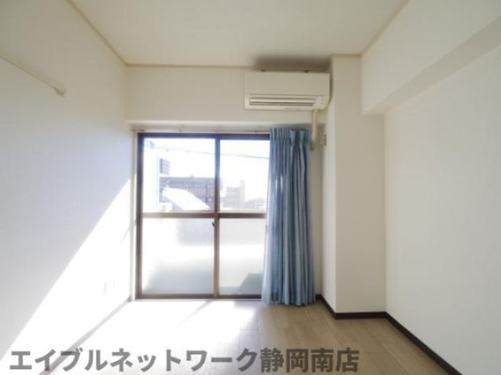 畑ハイツの内装