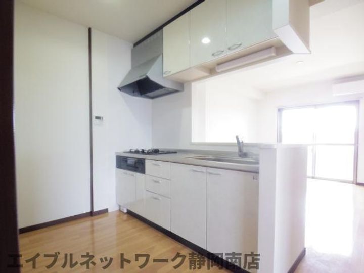 プリムローズⅡ305のキッチン