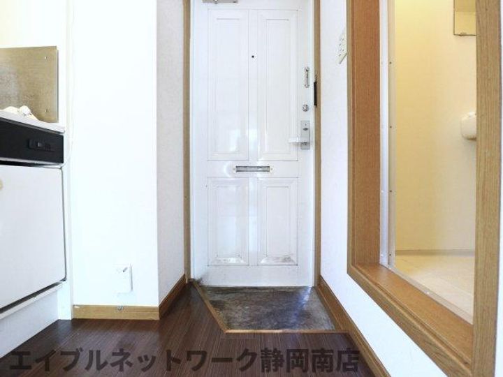 Sakura(サクラ)201の玄関