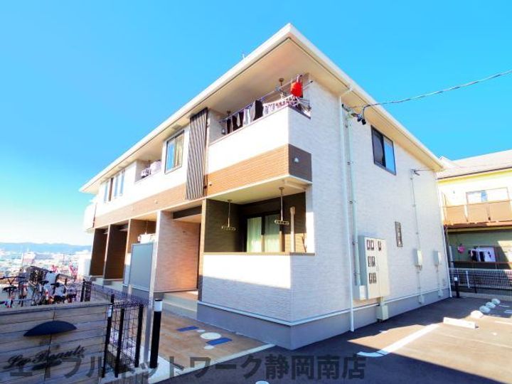 静岡県静岡市駿河区小鹿(アパート)の賃貸物件の外観