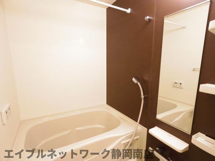 静岡県静岡市駿河区小鹿(アパート)の賃貸物件の風呂