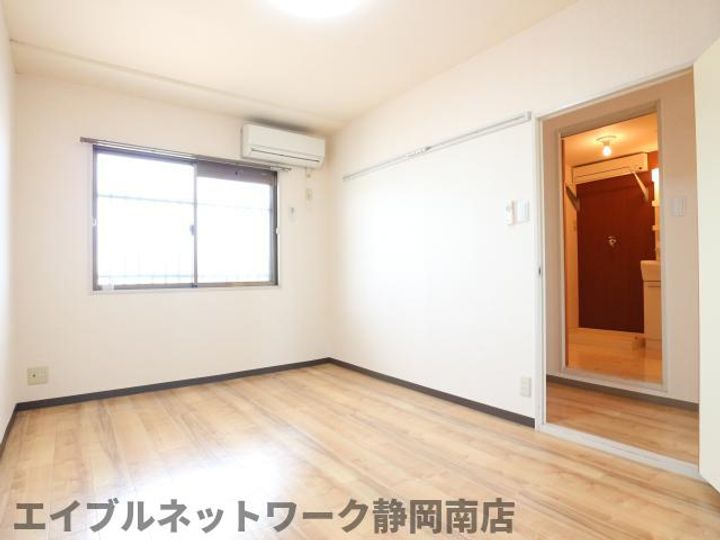 静岡県静岡市駿河区敷地2丁目(マンション)の賃貸物件405の居間