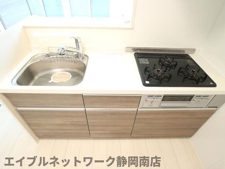 静岡県静岡市駿河区下島(アパート)の賃貸物件202のキッチン