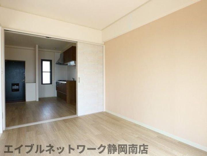 静岡県静岡市駿河区中田本町(マンション)の賃貸物件403の内装