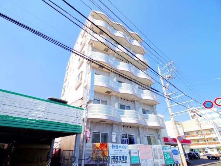 静清第3ハイツ601の外観