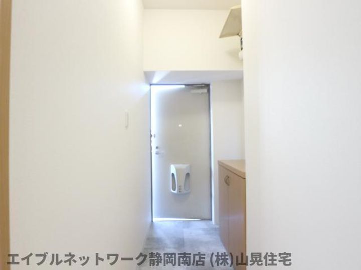 ビューテラス202の玄関