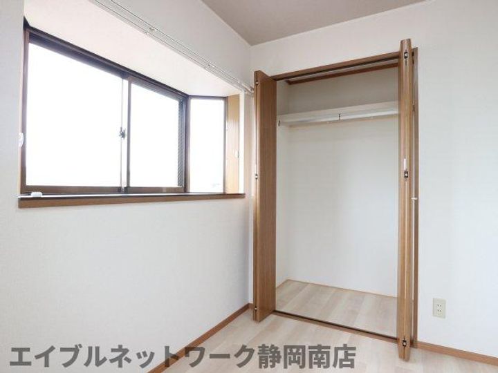 リバーストン宮竹306の内装