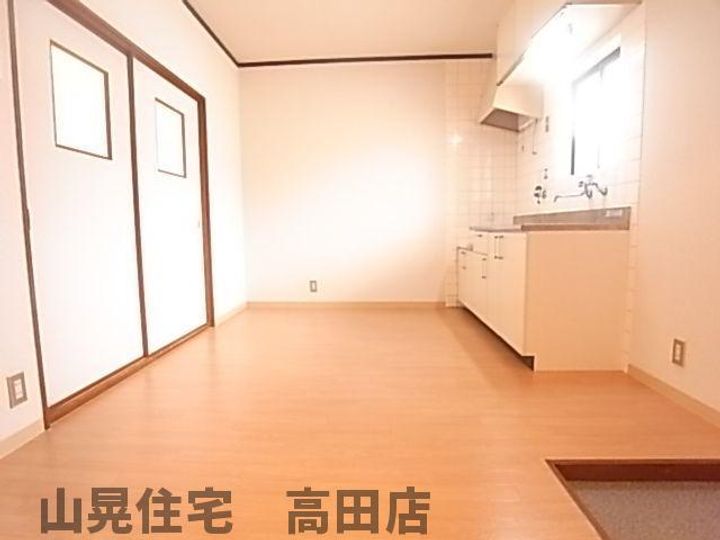 奈良県大和高田市大字築山(アパート)の賃貸物件の居間