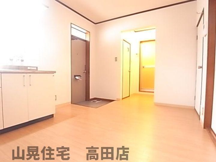奈良県大和高田市大字築山(アパート)の賃貸物件の居間