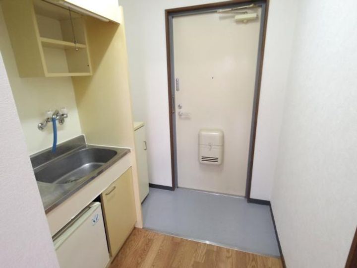 奈良県生駒郡三郷町信貴ケ丘3丁目(マンション)の賃貸物件の玄関