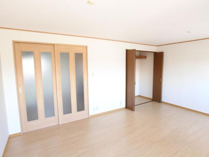 奈良県北葛城郡河合町大字大輪田(アパート)の賃貸物件の居間