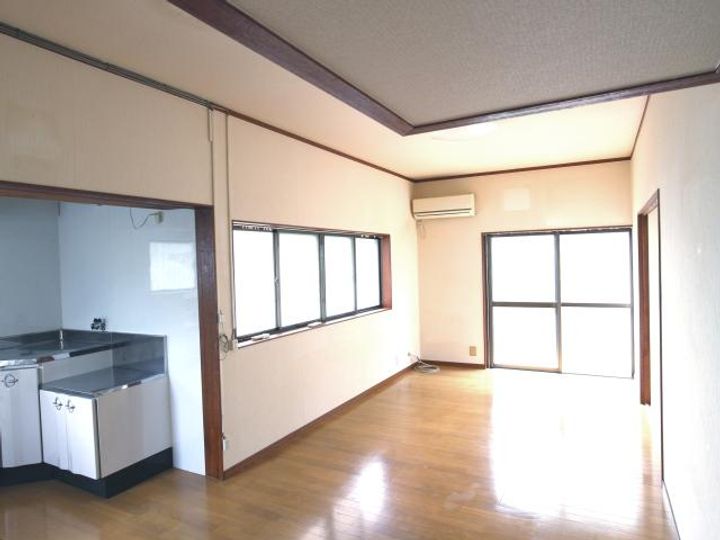 奈良県北葛城郡王寺町畠田6丁目(一戸建)の賃貸物件の居間