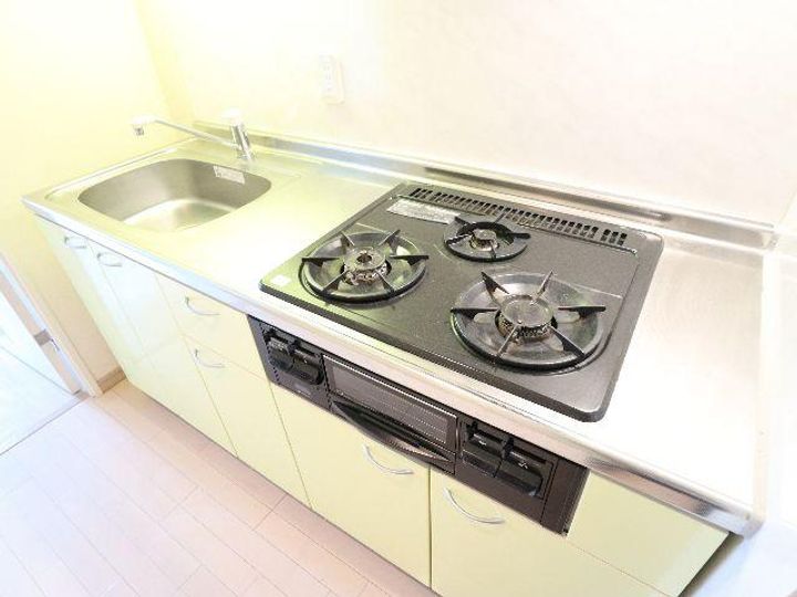 奈良県奈良市西大寺南町(マンション)の賃貸物件のキッチン