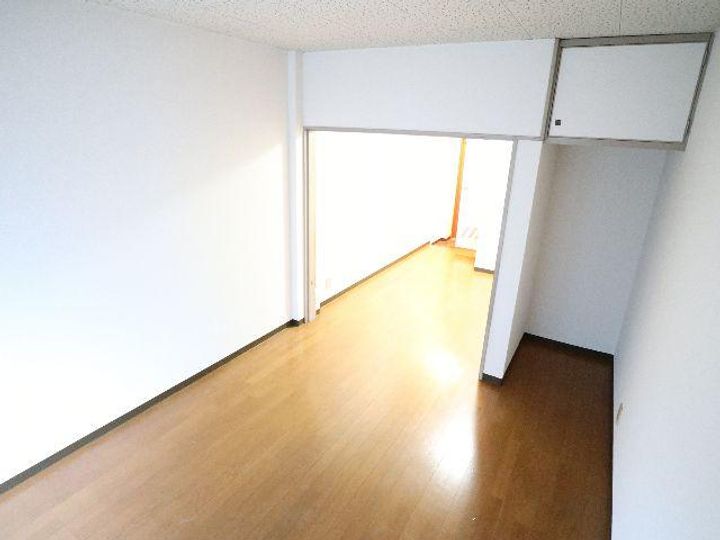 奈良県奈良市西大寺新町1丁目(マンション)の賃貸物件の居間