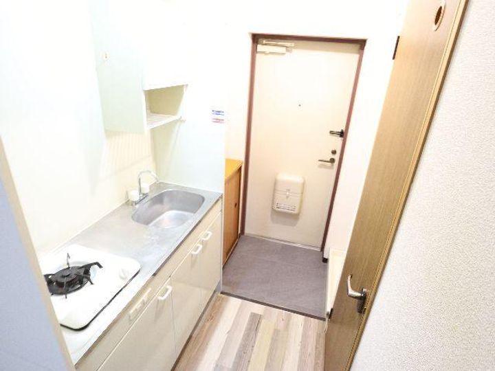 奈良県奈良市若葉台3丁目(マンション)の賃貸物件の玄関