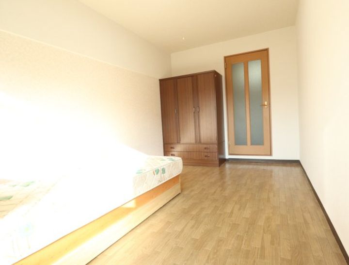 奈良県奈良市若葉台3丁目(マンション)の賃貸物件の居間