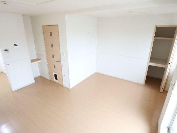 京都府相楽郡精華町大字北稲八間(アパート)の賃貸物件の居間