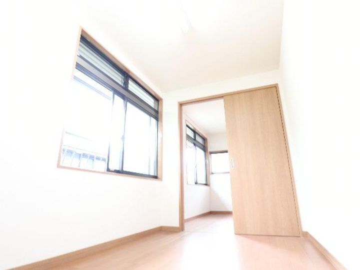奈良県奈良市右京3丁目(一戸建)の賃貸物件の居間