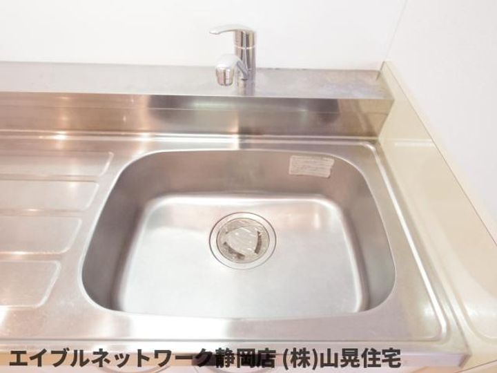 静岡県静岡市葵区大岩3丁目(マンション)の賃貸物件のキッチン