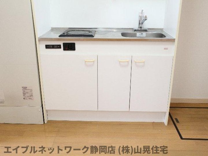静岡県静岡市葵区大岩4丁目(アパート)の賃貸物件のキッチン