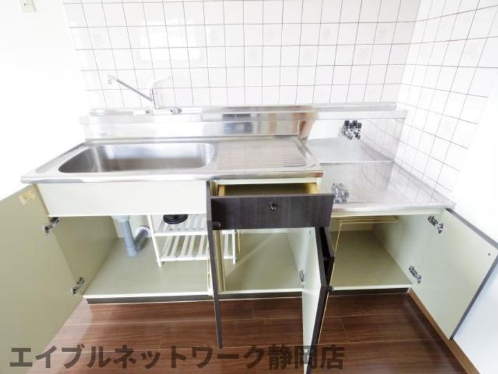 静岡県静岡市葵区太田町(マンション)の賃貸物件のキッチン