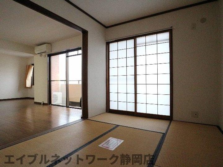 静岡県静岡市葵区音羽町(マンション)の賃貸物件の内装