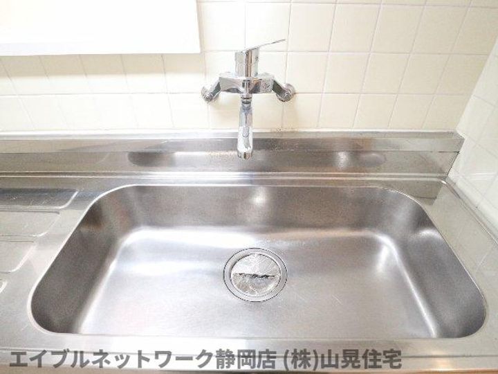 静岡県静岡市葵区上足洗1丁目(マンション)の賃貸物件のキッチン