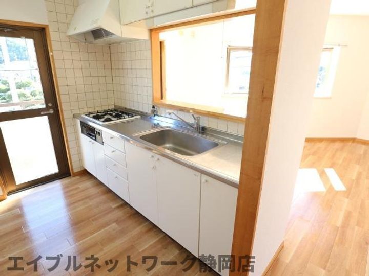静岡県静岡市葵区昭府2丁目(マンション)の賃貸物件のキッチン