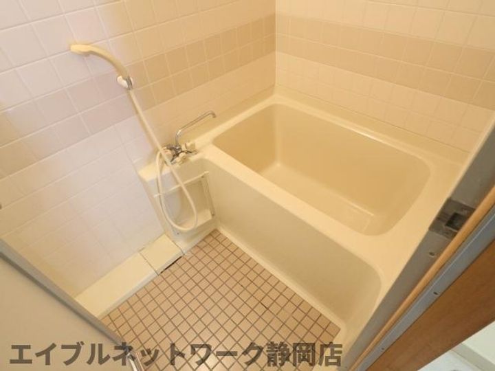 静岡県静岡市葵区昭府2丁目(マンション)の賃貸物件の風呂