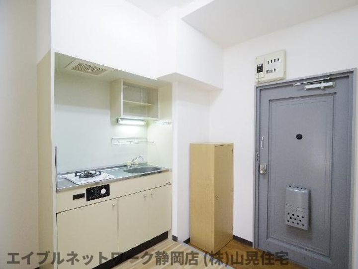 静岡県静岡市葵区新伝馬3丁目(マンション)の賃貸物件のキッチン