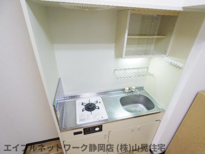 静岡県静岡市葵区新伝馬3丁目(マンション)の賃貸物件のキッチン