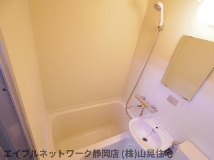 静岡県静岡市葵区新伝馬3丁目(マンション)の賃貸物件の風呂