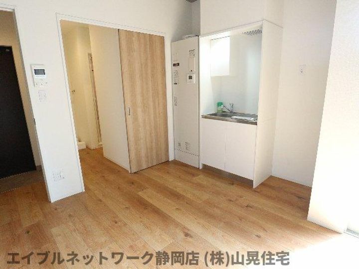 静岡県静岡市葵区住吉町2丁目(マンション)の賃貸物件のキッチン