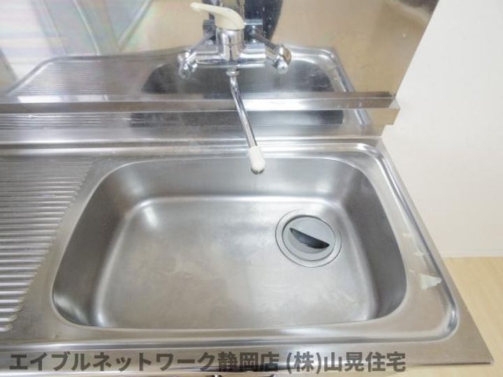 静岡県静岡市葵区千代2丁目(アパート)の賃貸物件201のキッチン