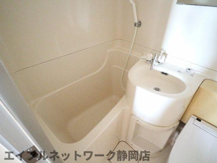 静岡県静岡市葵区鷹匠2丁目(マンション)の賃貸物件の風呂