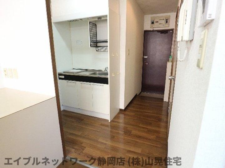 静岡県静岡市葵区鷹匠3丁目(マンション)の賃貸物件のキッチン