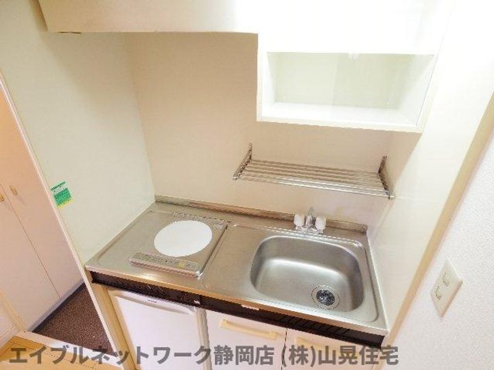 静岡県静岡市葵区田町2丁目(アパート)の賃貸物件のキッチン