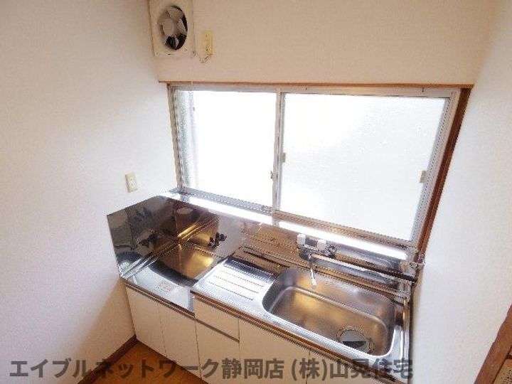 静岡県静岡市葵区田町6丁目(アパート)の賃貸物件のキッチン