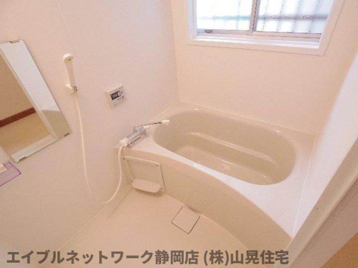 静岡県静岡市葵区田町6丁目(アパート)の賃貸物件の風呂