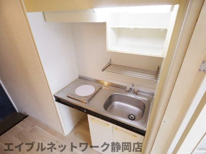 静岡県静岡市葵区長沼(アパート)の賃貸物件のキッチン