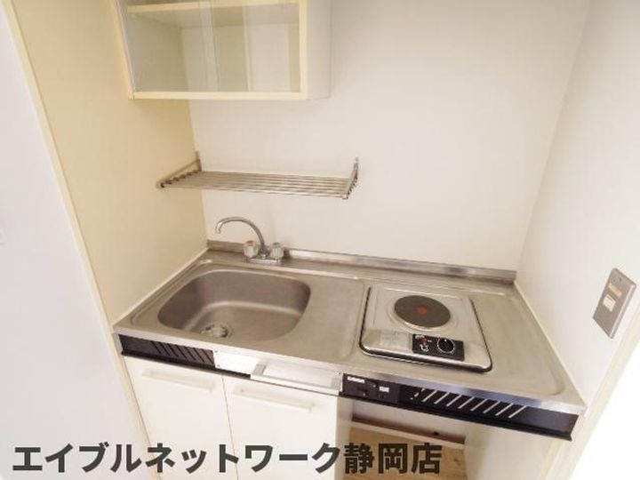 静岡県静岡市葵区東千代田1丁目(マンション)の賃貸物件のキッチン