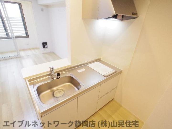 静岡県静岡市葵区東千代田2丁目(アパート)の賃貸物件のキッチン