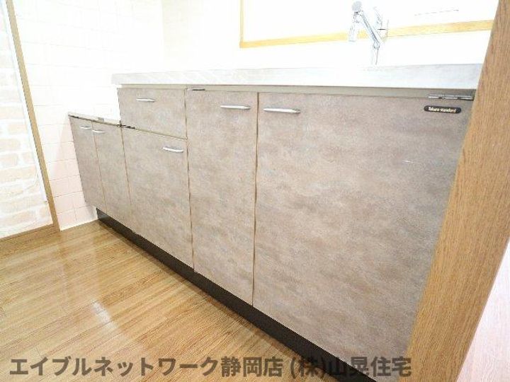 静岡県静岡市葵区柳町(マンション)の賃貸物件のキッチン