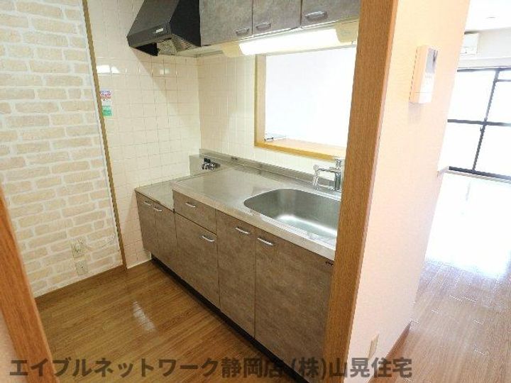 静岡県静岡市葵区柳町(マンション)の賃貸物件のキッチン
