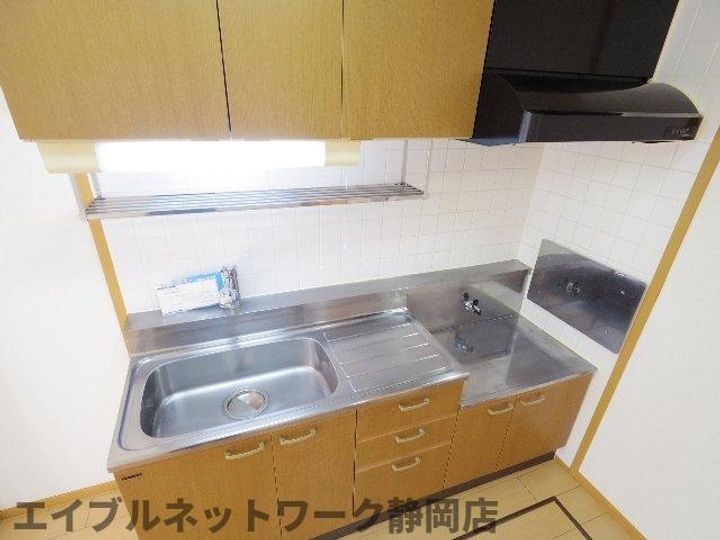 静岡県静岡市葵区与一1丁目(マンション)の賃貸物件のキッチン