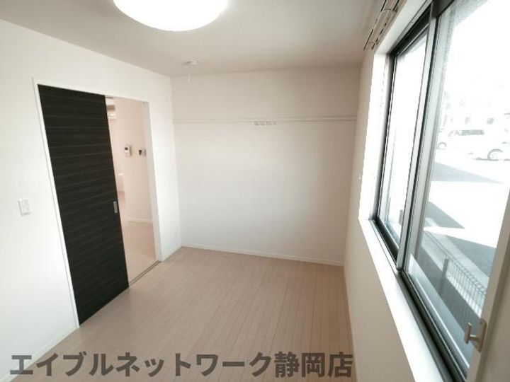 静岡県静岡市葵区与一1丁目(アパート)の賃貸物件の内装