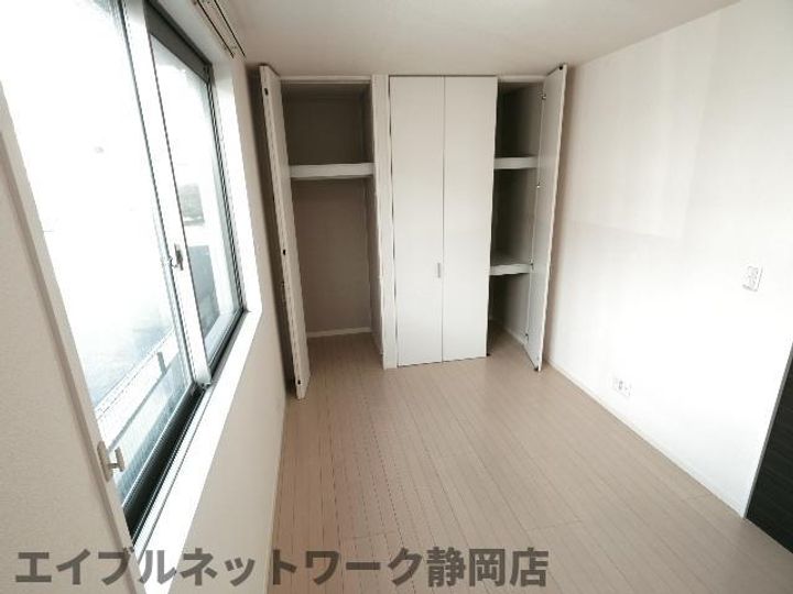 静岡県静岡市葵区与一1丁目(アパート)の賃貸物件の内装